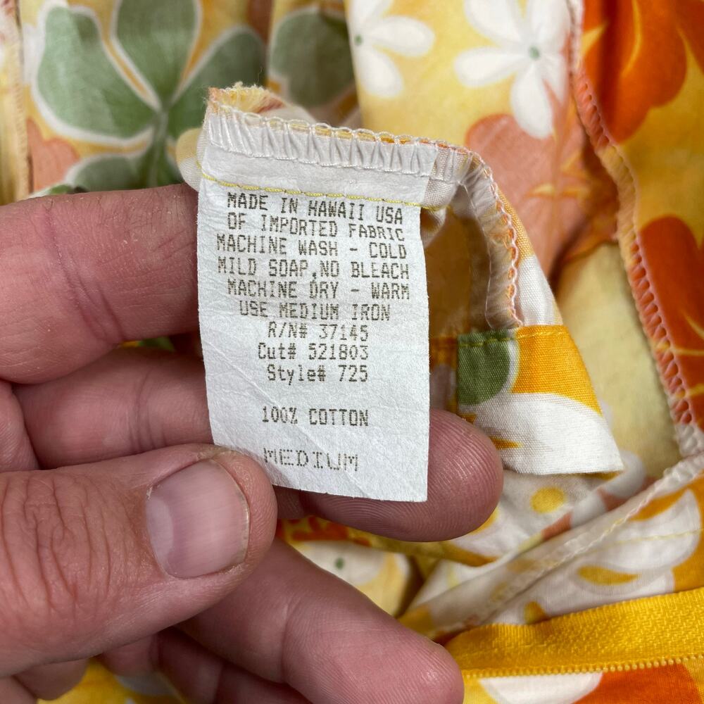 Hilo Hattie Shirt & shorts - Picture 9 of 10